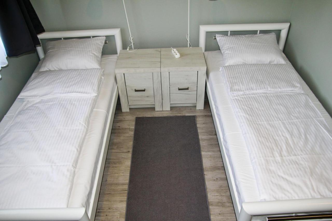 Oświęcim Motel Lunar מראה חיצוני תמונה